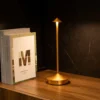 Arrow-table-lamp-LED-rechargeable-table-lamp-portable-all-aluminum-bedside-lamp-restaurant-bar-atmosphere-night.jpg_